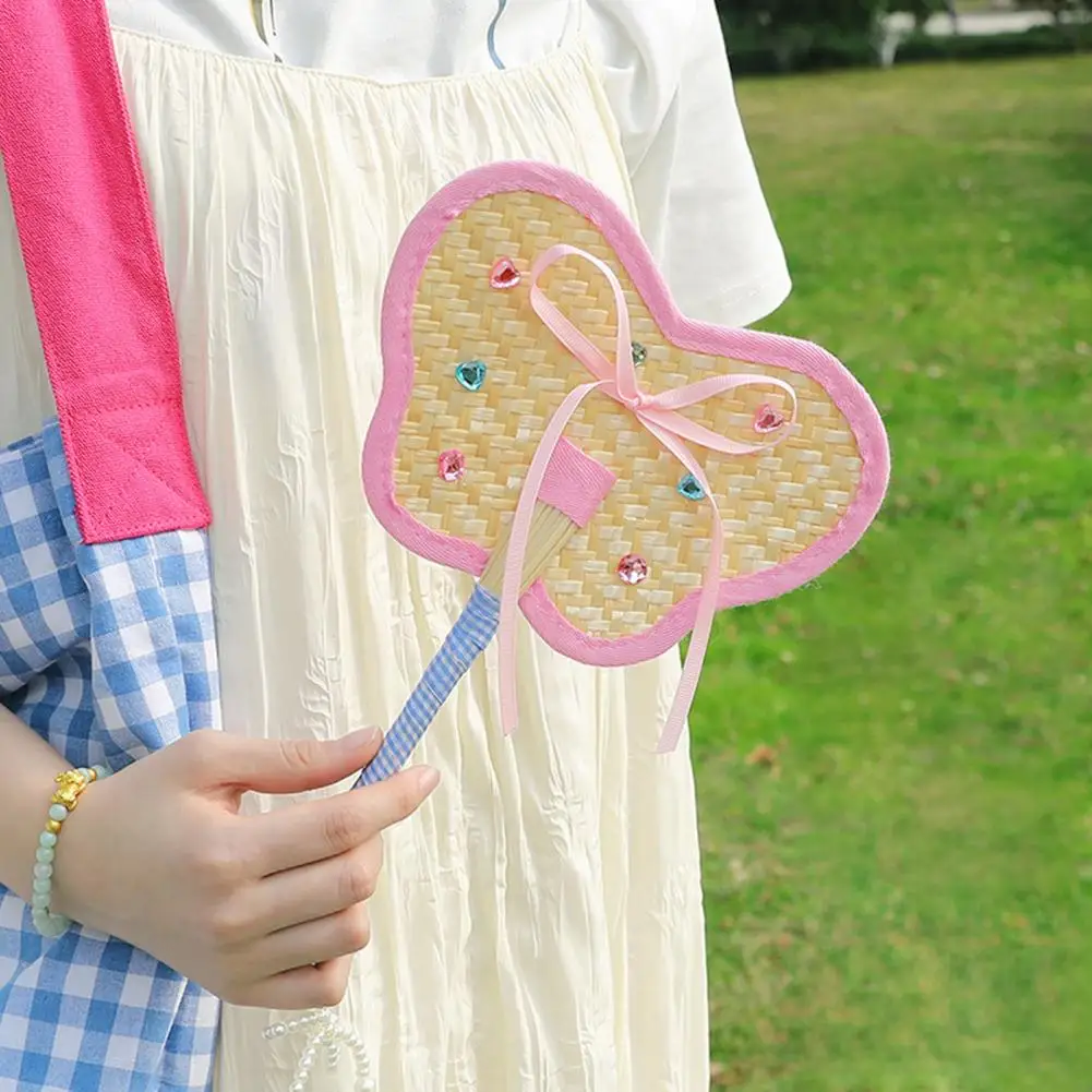 Handmade Weaving Fan Cartoon Handmade Woven Fan Set Summer Handheld Fans Decorative Bear Butterfly Dog Pumpkin Mango Shapes