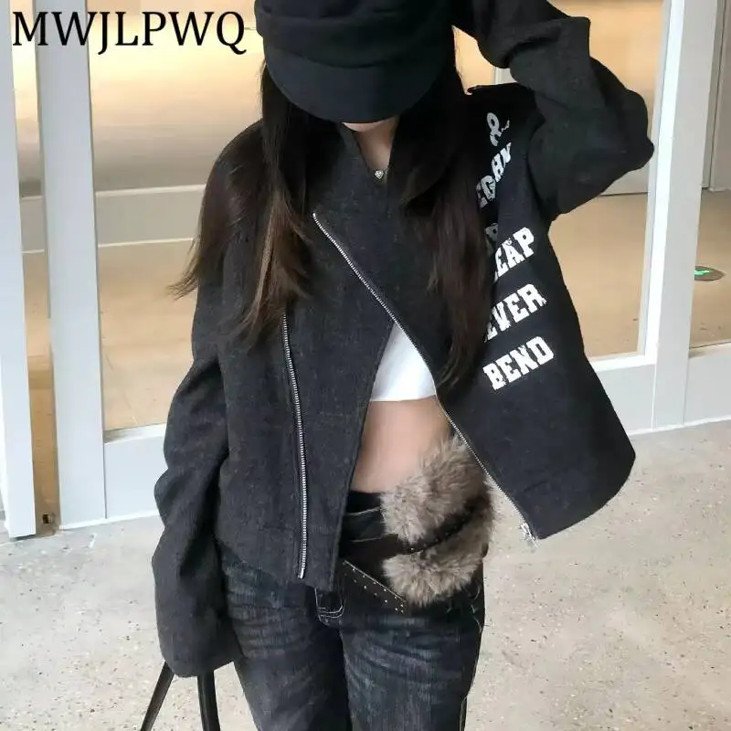 MWJLPWQ Wool Stand Collar Jacket Diagonal Zip Shoulder Distressed Vertical Letter Print Men Street Chic Cropped Outerwear 17026