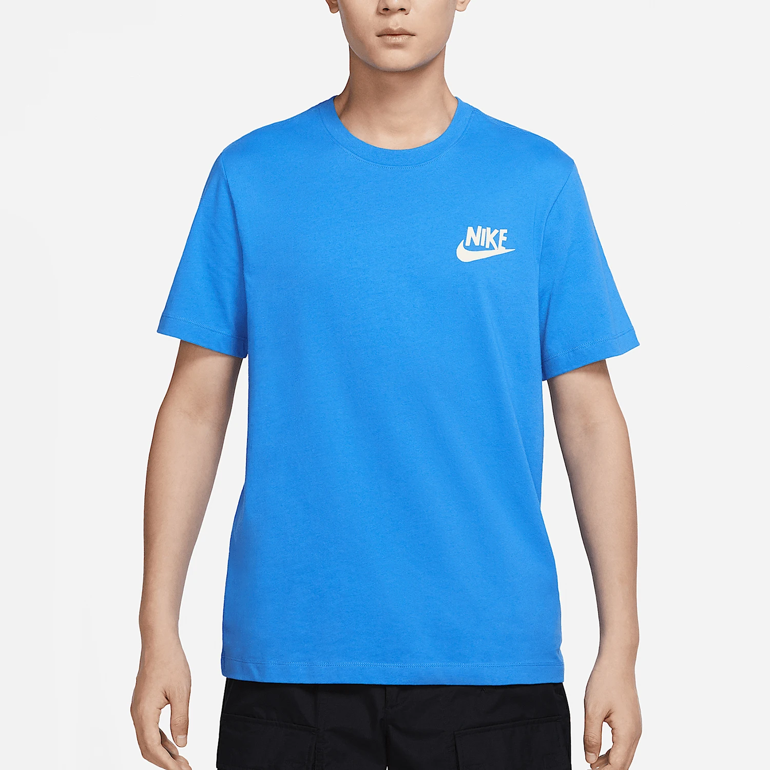 

Мужская спортивная дышащая простая футболка с коротким рукавом Nike Authentic New Season DR7810-435