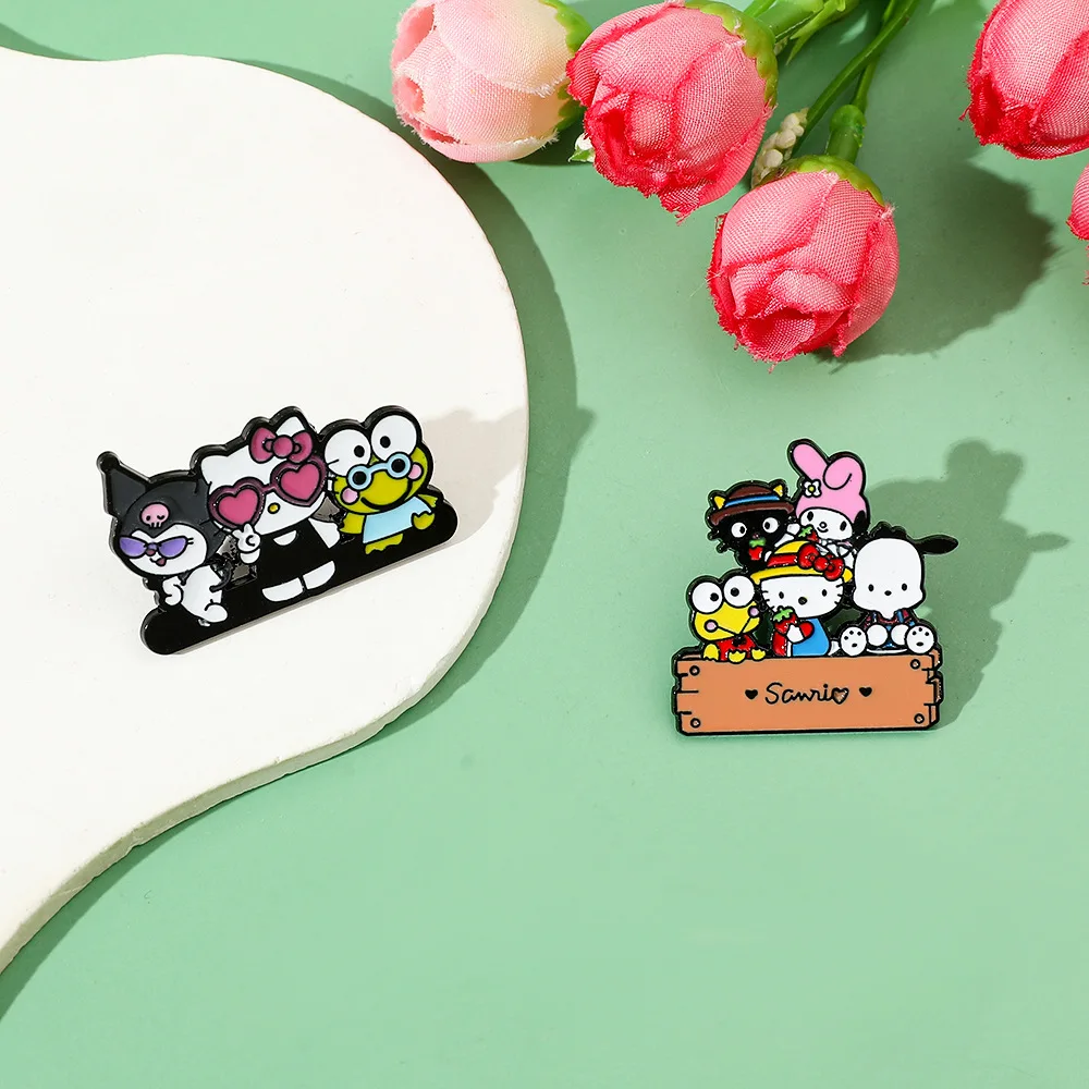 Hot selling Sanrio Cute Cartoon Family Metal Badge KT Cat Kuromi Pacha Dog Alloy Brooch Accessories