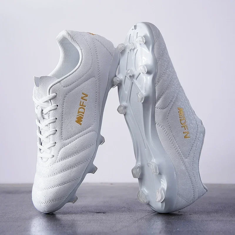New Men Soccer Shoes Outdoor Training Sneakers Non-slip Football Boots Drop Shipping Professional Match Unisex Sport Futsal