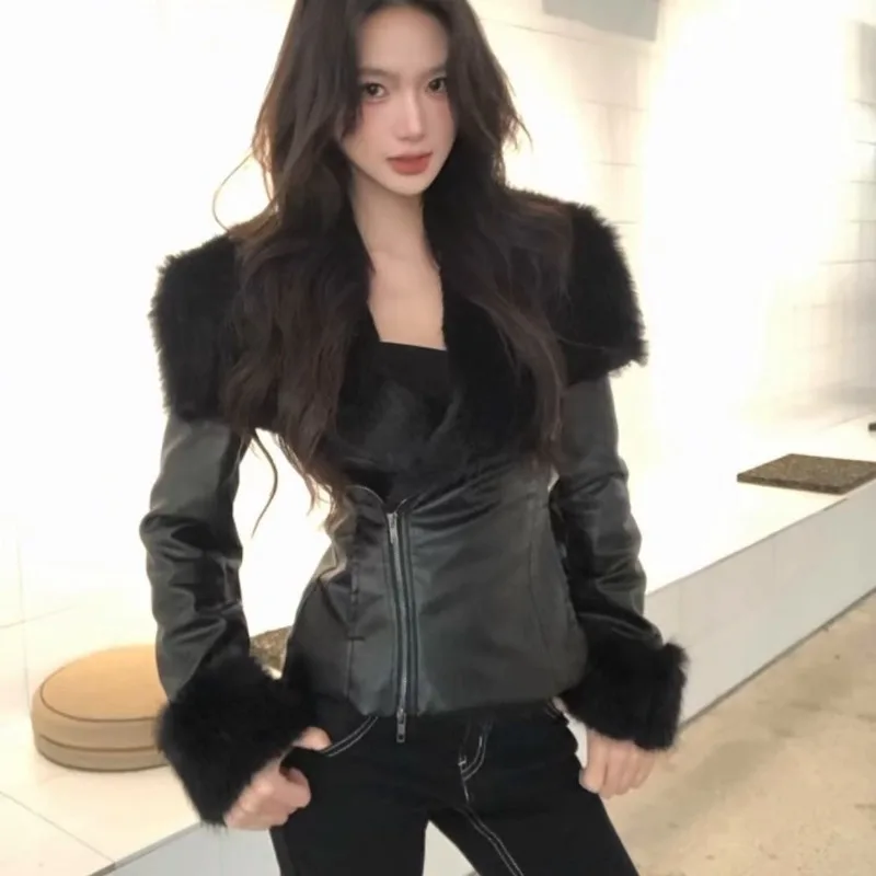 Gothic Vintage Winter Warm Faux Fur Trim Cropped Leather Jacket Women Slim Fit Zip Up Casual Streetwear Date Night Outfit Y2k