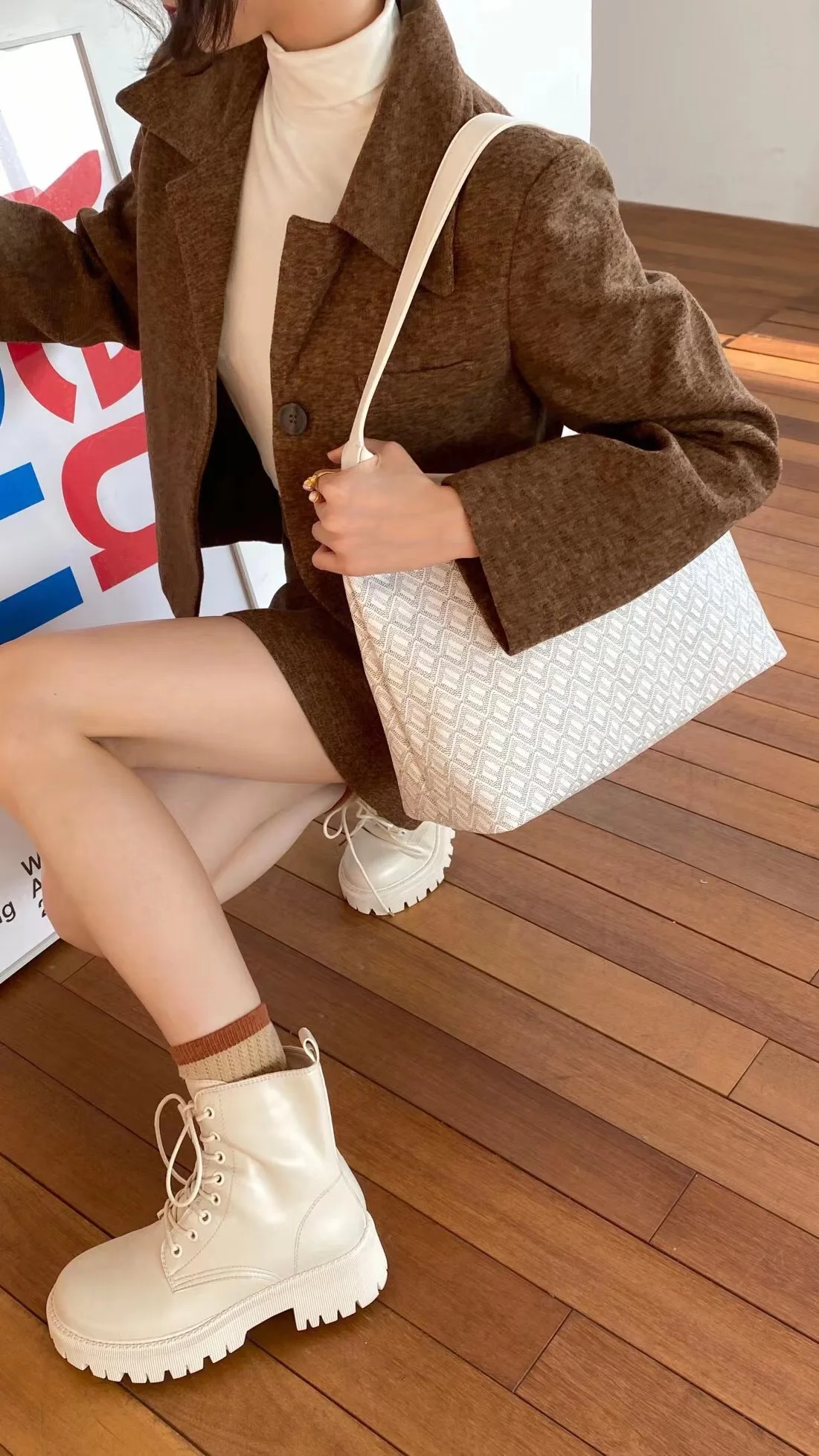 Luxury tote bag Clutch Bags Women's bag Highest quality Envelope package documents Toiletry Pouch Protection Makeup Leather Cosm