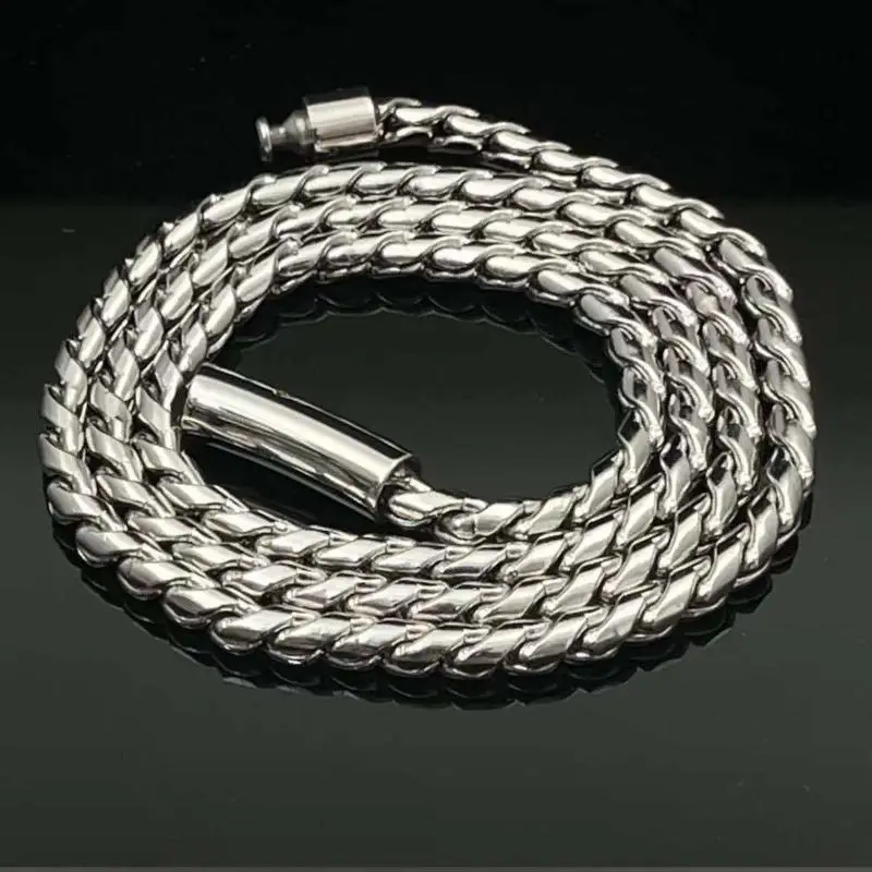 Men Stainless Steel Dragon Bone Chain Necklace Heavy Duty Twisted Round Hammer Scale Chain Cool Punk Jewelry for Hip Hop Enthus