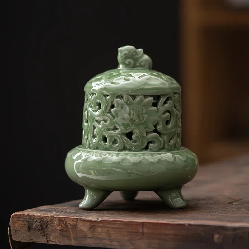 Elegant Green Porcelain Incense Burner w/ Floral Design - Antique Aromatherapy Holder for Home Zen/Festive Decor