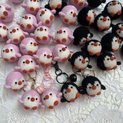 Handmade Creative Cute Cotton Wool Penguin Doll Crochet Keychain Wholesale Knitting Bag Pendant Car Keyrings With Penguin Doll