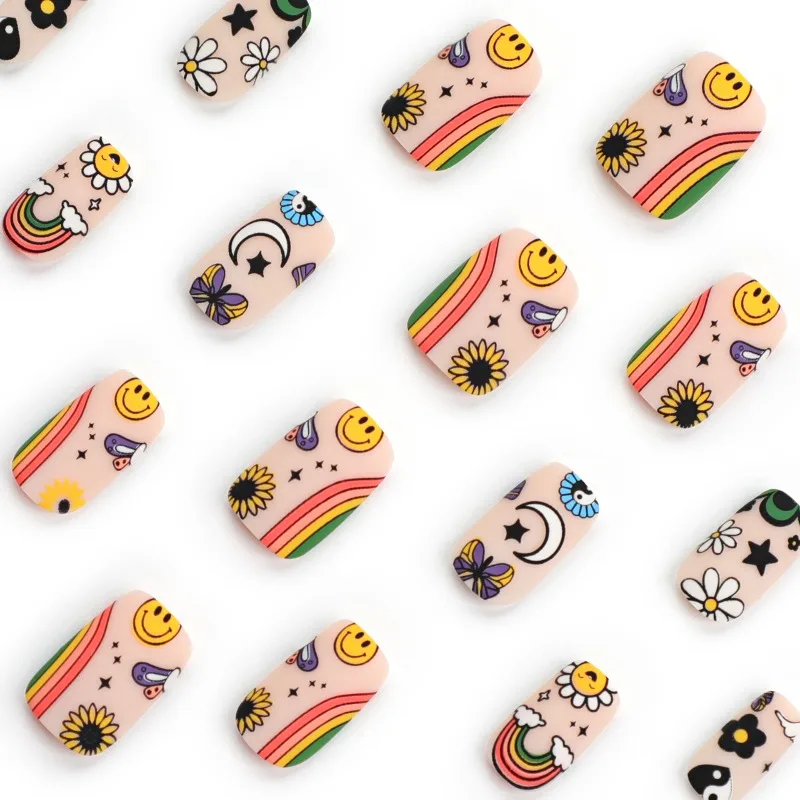 Toppa per unghie Indossare sulle unghie Fette per unghie simpatico cartone animato Fette per unghie sorridenti di girasole Indossare su toppe per unghie Fette per unghie per viso nebbioso