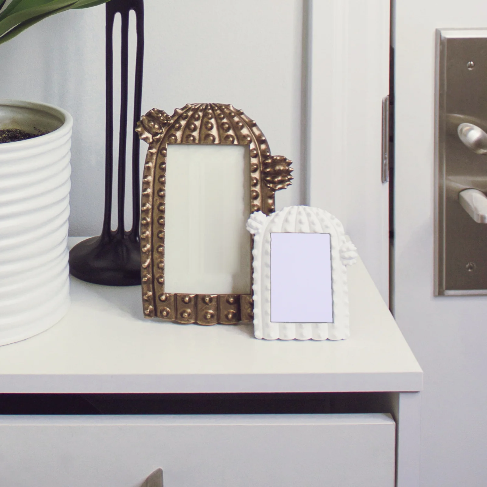

20Pcs Versatile Style Pre-Cut Photo Mats for Crafting and Interior Decoration Pre-Cut Picture Mounts Cut Frame