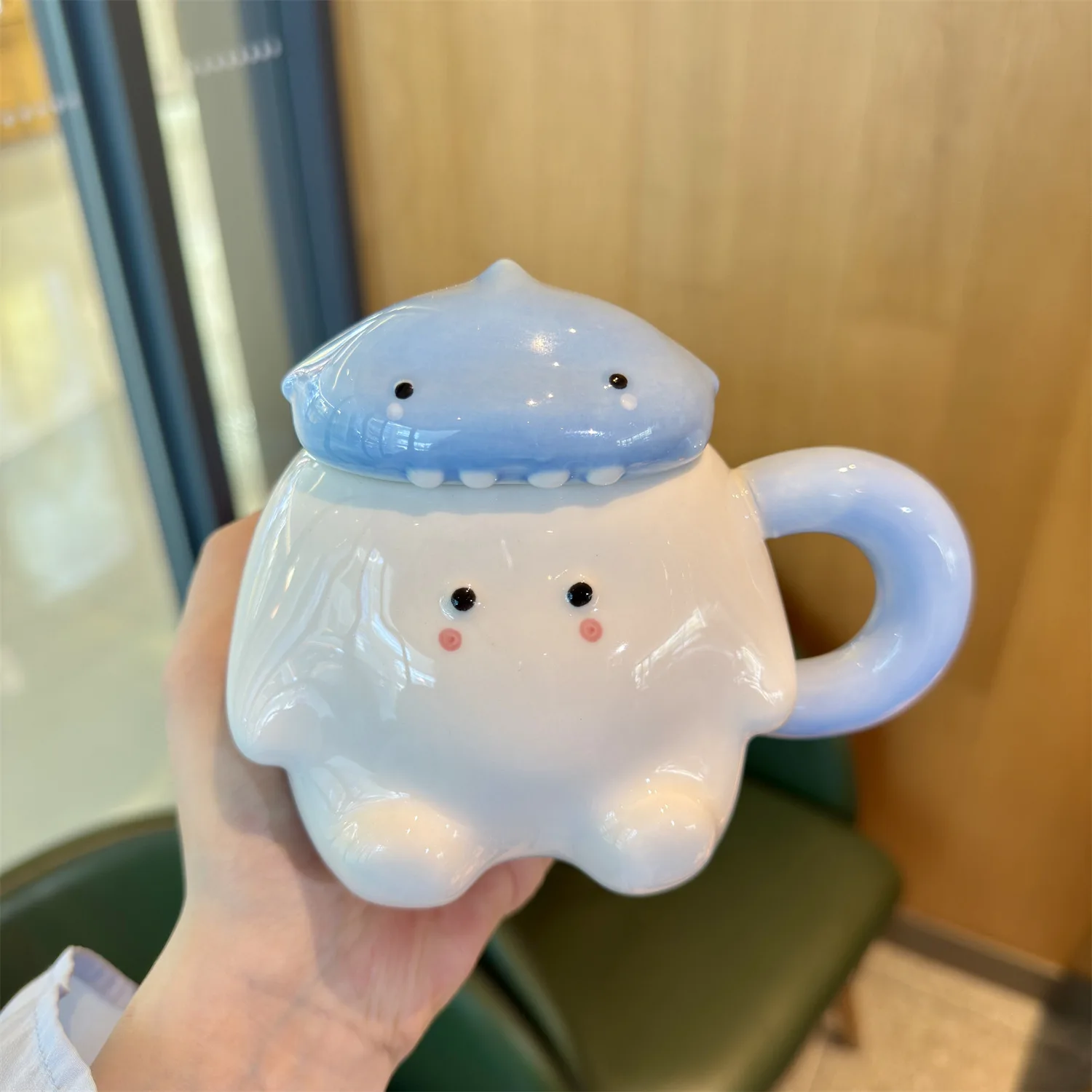 

Симпатичная аниме-кружка с крышкой, керамическая чашка, подарок на день рождения для лучшего друга, практичная чашка для воды