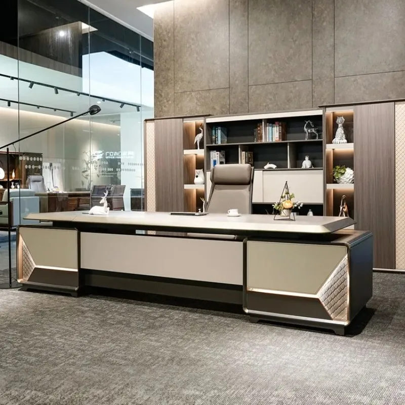 

Минимально современный президентский офисный стол, элитная офисная мебель, легкая роскошная настольная лампа, комбинация офисного стола и стула