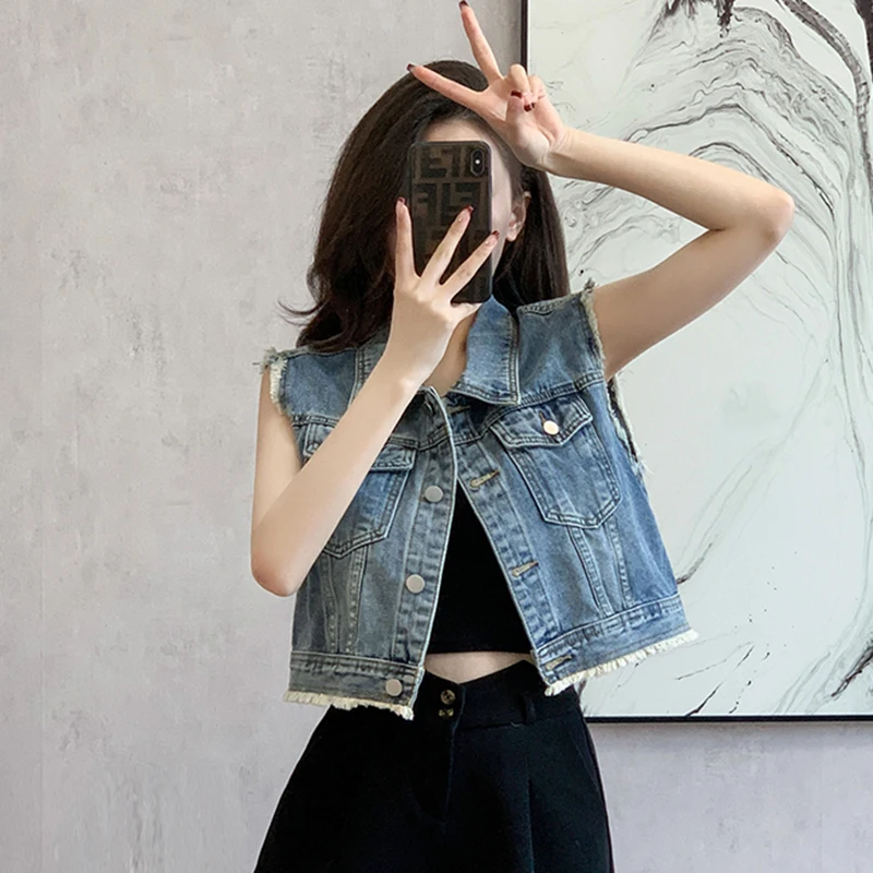 American Retro Sleeveless Vest Jeans Tops Woman 2024 Summer Steetwear Short Denim Waistcoat With Tassels