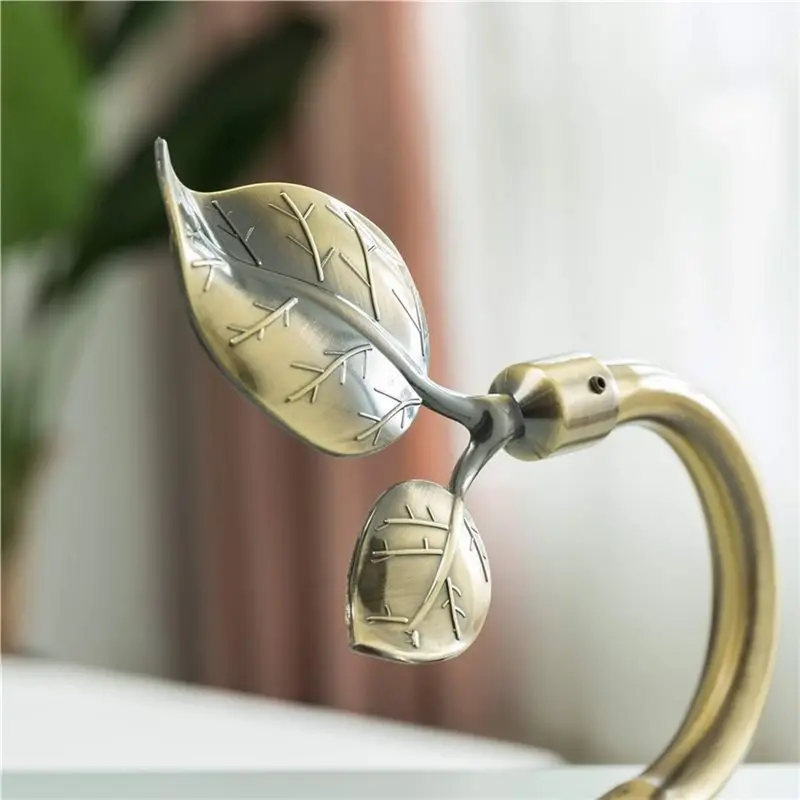 ABJN-Curtain Wall Hook 2Pcs, Simple U-Shaped Leaf Decoration Head Hook, Curtain Hook Without Straps