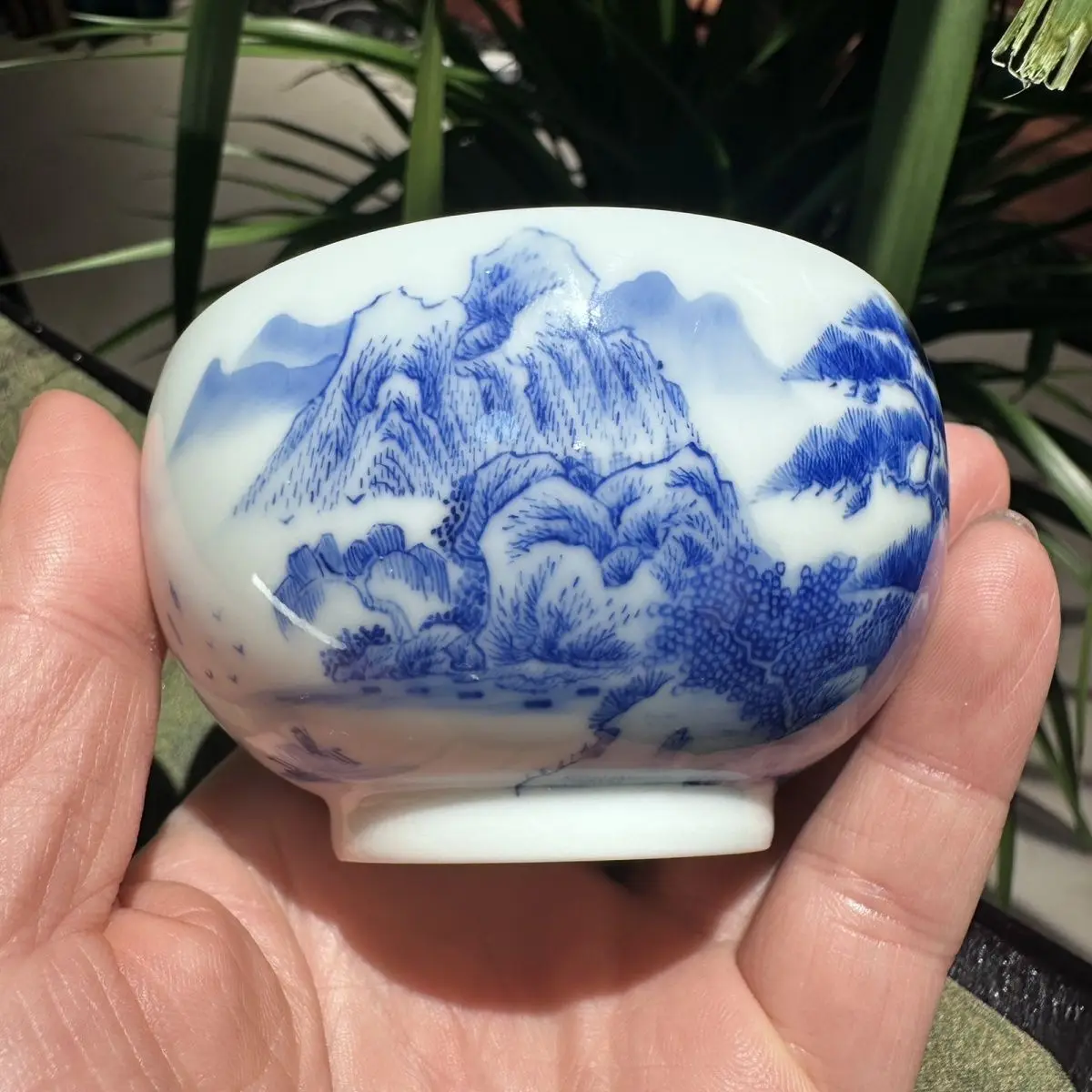 

Jingdezhen Ceramic Hand-Painted For Home Use Single Cup With Blue And White Landscape Design Large-Sized High-End Personal Tea