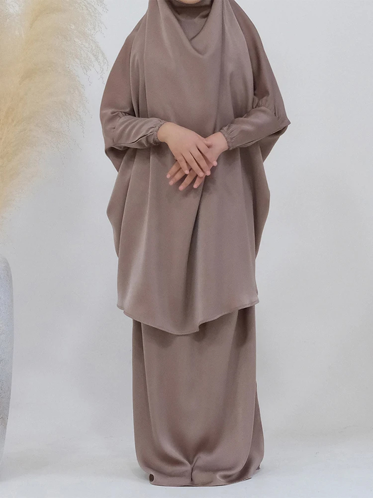 

Muslim Ramadan Eid Suit, Batwing Sleeve Abaya and Skirt, Jalabiyat, Moroccan and African, Islamic Modest Casual Clothing