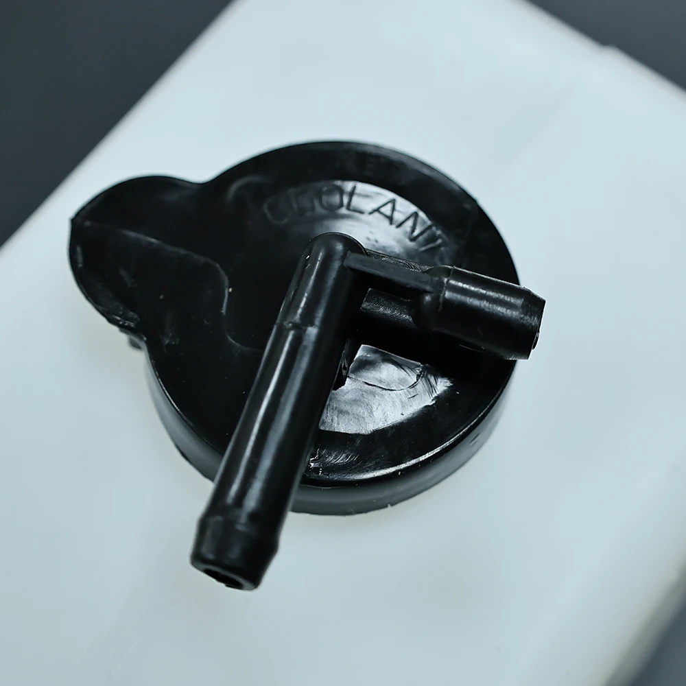 164700A060 خزان تبريد توسيع مع غطاء لسيارة Toyota Avalon 2000-04 3.0 L Pronard Coolant Reservoi Tank 615343289748