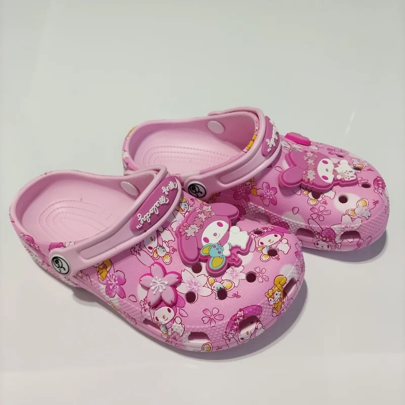 

New Cave Shoes Anti Slip Sandals With Toe Caps Slippers For Outdoor Wear Beach Shoes For Men And Women Versatile Summer 2025