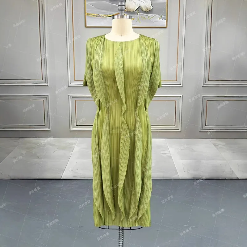 Summer 2025 New Plus Size Women's Miyake Pleated Dresses Casual Long Middle East Africa Prom Formal Dresses Wrinkle-Free