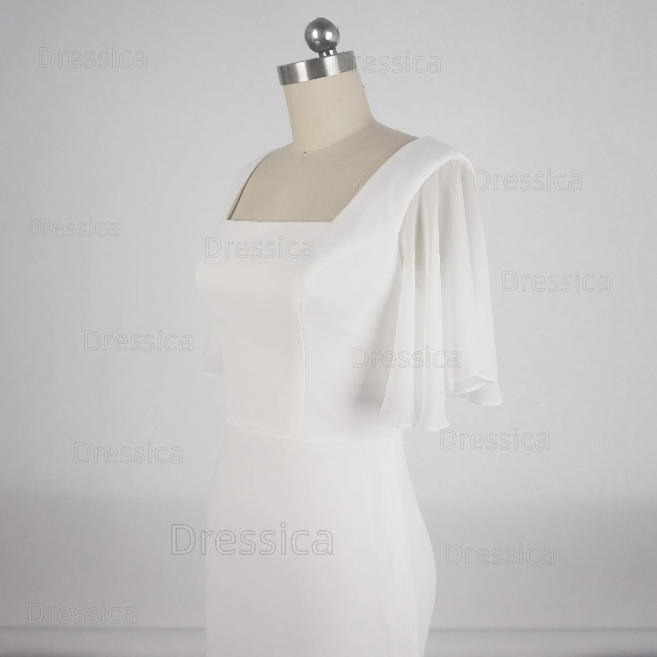 Elegante abito da sposa in chiffon con maniche corte svasate, collo quadrato, vestibilità slim, tubino, abito da sposa per ricevimento sulla spiaggia