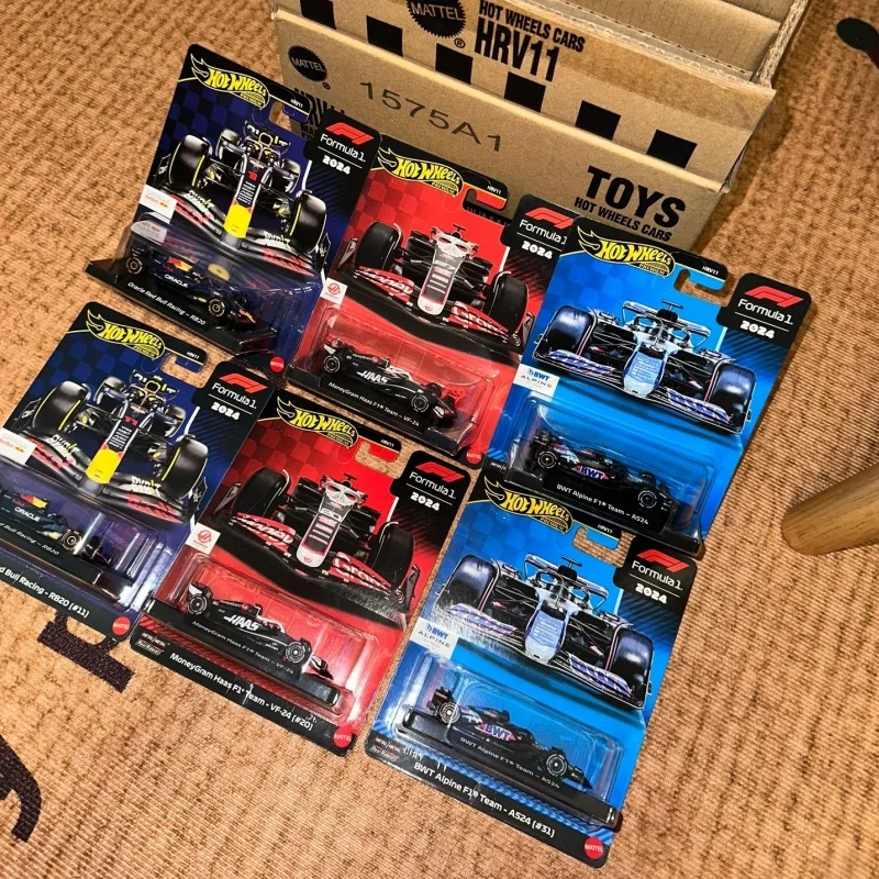 รถฮอตวีลส์ของแท้ HRV11 ซีรีส์รถแข่ง F1 คุณภาพสูง ผลิตจากโลหะผสมหล่อขึ้นรูป ของสะสมรถโมเดล ของเล่นเซอร์ไพรส์