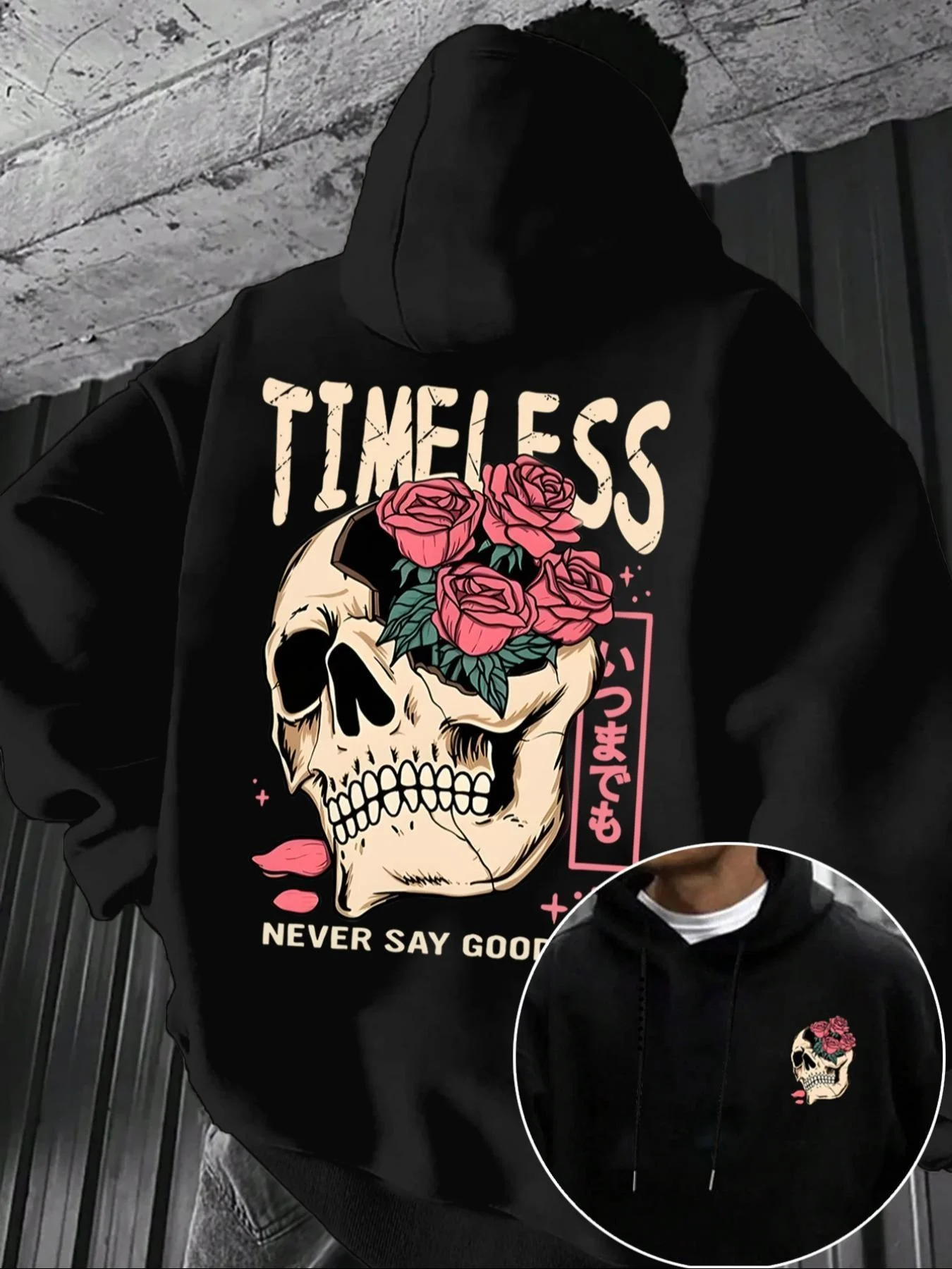 Men's Halloween-themed hooded fleece sweatshirt with skull and letter printperfect for couples, sporty, casual, and relaxed fit.