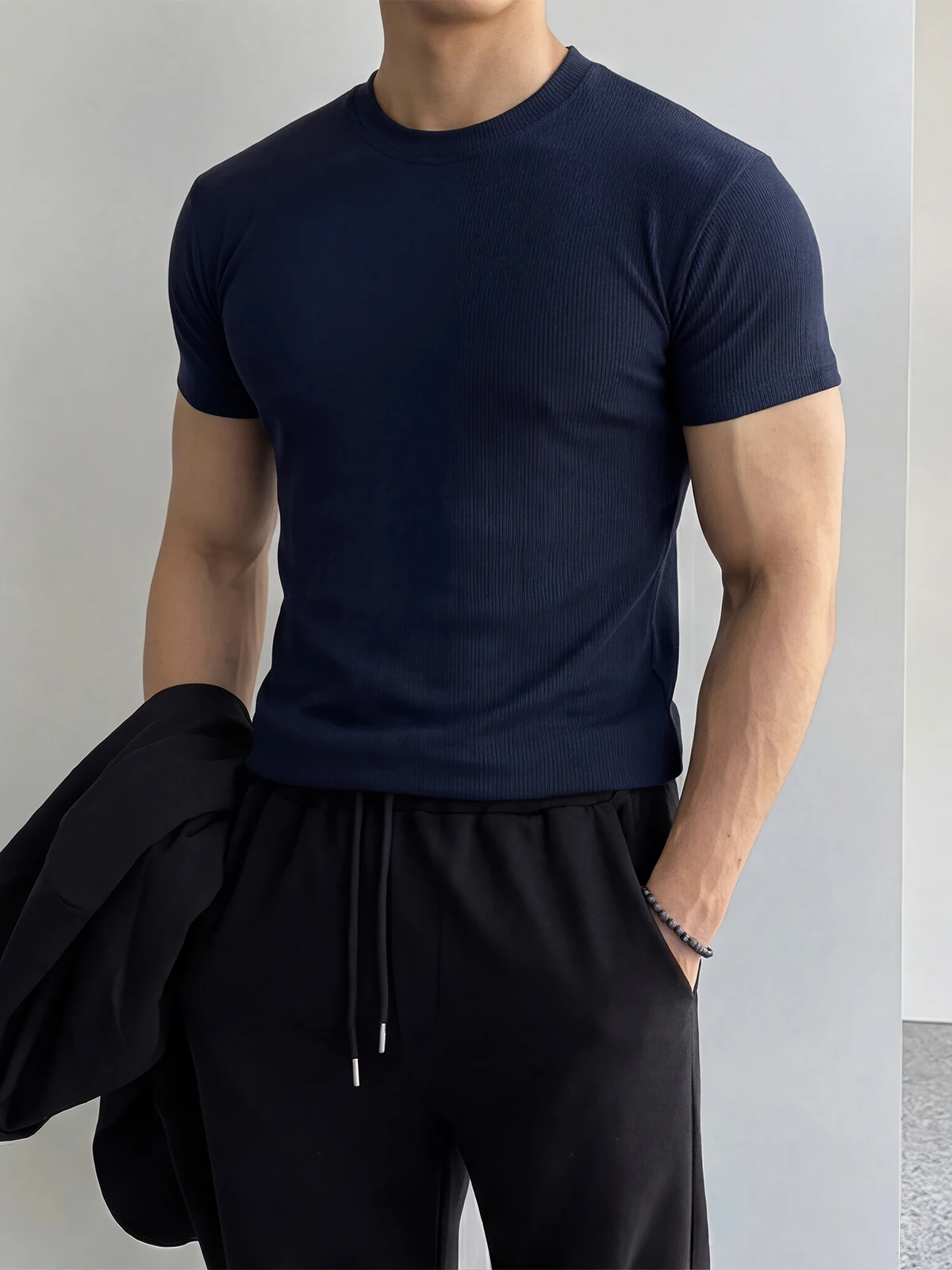 

Мужская летняя футболка 798 Design с круглым вырезом, вязаная, с коротким рукавом, в американском стиле, для бодибилдинга, эластичная, повседневная, свободного кроя.