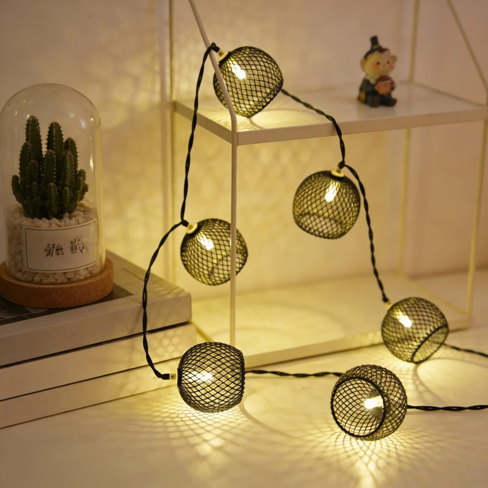 

1PC Outdoor Garden Decorative Light, Solar Powered Black Metal Mesh Globe Waterproof String Light for Patio Bistro Wedding Party