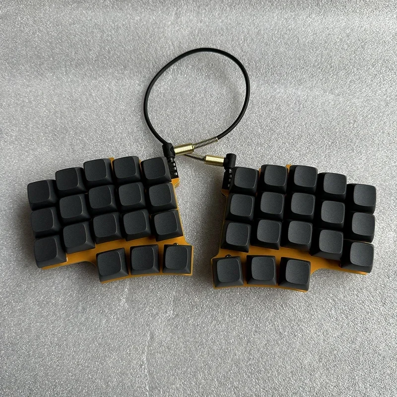 X7 Split Keyboard Customized 36-key 9-layer Layout  QMK/VIA Key-changing Hot Swap Split Keyboard Office Gaming Split Keyboard