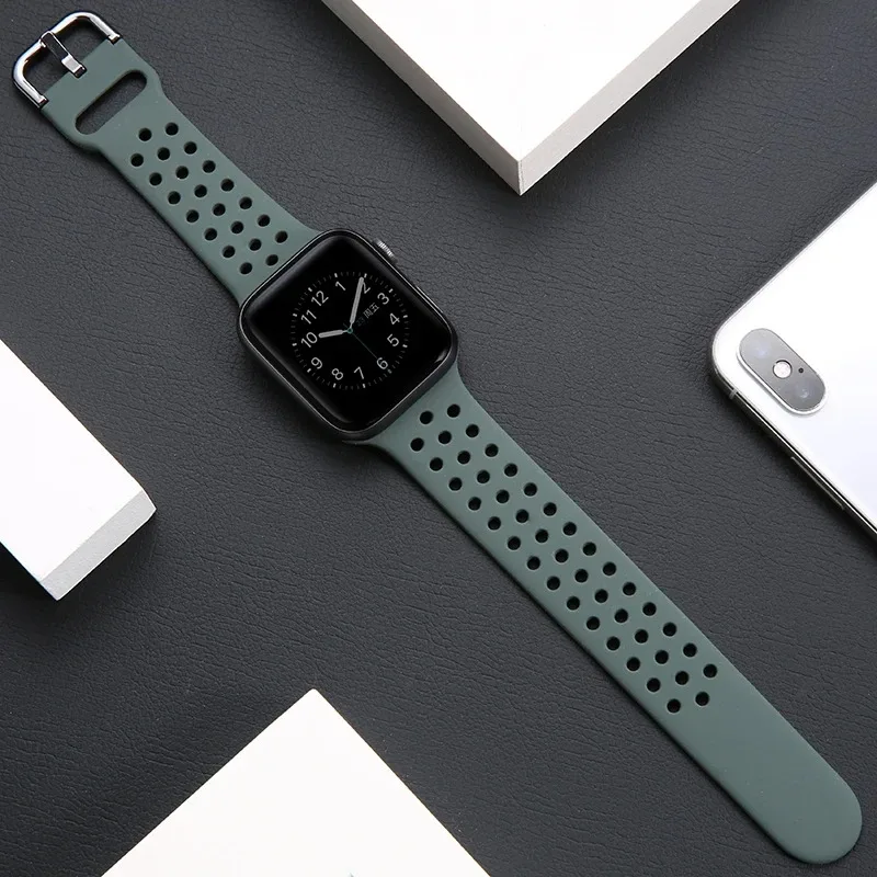 Apple Watch用シリコンストラップ 11-10 42mm 46mm Ultra 3/2/1 49mm 通気性のあるリストバンド iWatch 9 8 7 6 5 SE 45mm 44mm 41/40mm対応