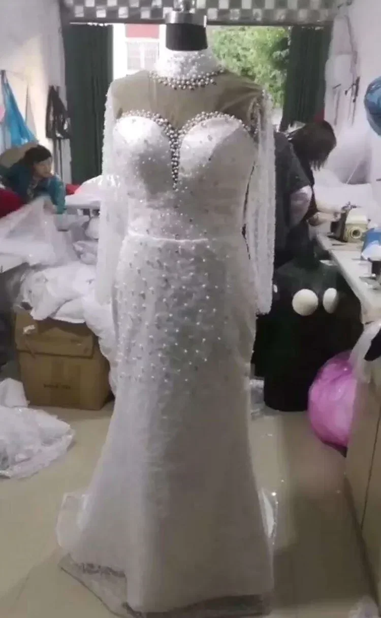 Abito da sposa personalizzato scintillante con collo alto e perle scintillanti, abiti da sposa, corsetto africano, maniche lunghe, abito da sposa