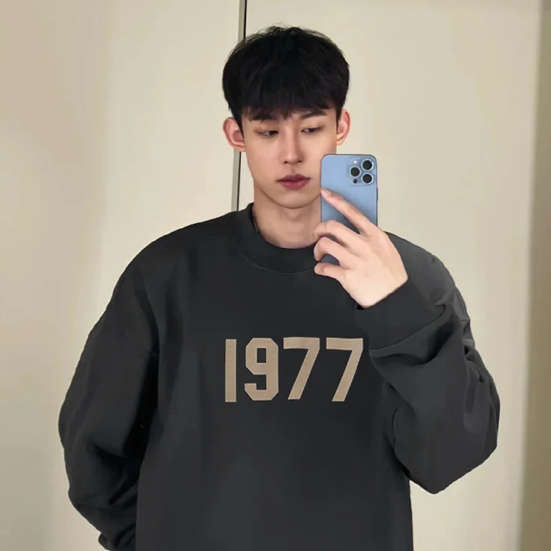 Fleece Lined round Neck Sweatshirt Thickened Loose Fit Men's Street Sle Essential Autumn Winter Casual Youth Fashion