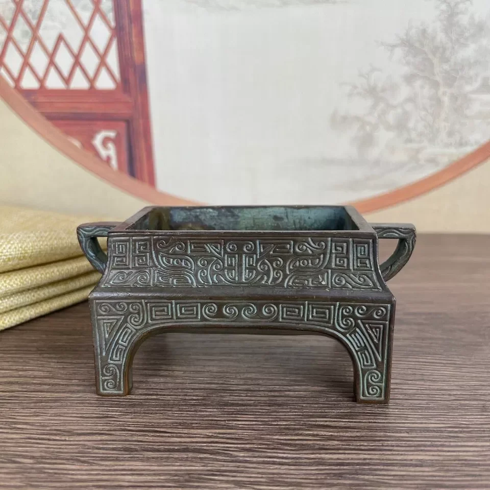 Chinese Antique Vintage Collection Quadripod Incense Burner Consecrate Censer