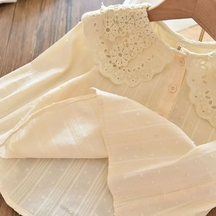 Girls Shirt Blouses Girl Undershirt Shirt Baby Lace Korean Shirt Fashion Children Cotton Tops Turn Down Collar Button Sweet