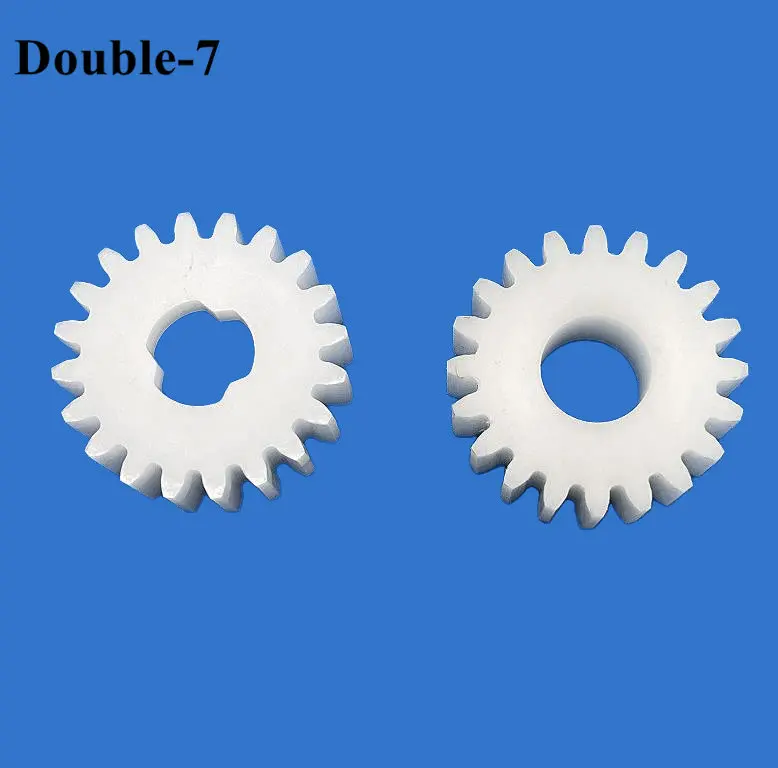 2pcs/set High Precision Plastic Spur Gear Ice Cream Maker Parts Helical Gear Hot Sale Retail and Wholesale For Carpigiani Space