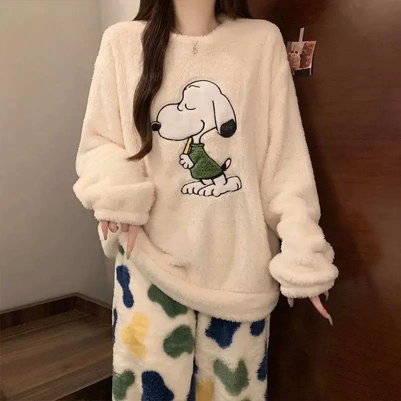 Snoopy Coral Fleece Pajama Set Cute Cartoon Embroidery Round Neck Long-Sleeve Top Heart Print Pants Soft Warm Flannel Loungewear