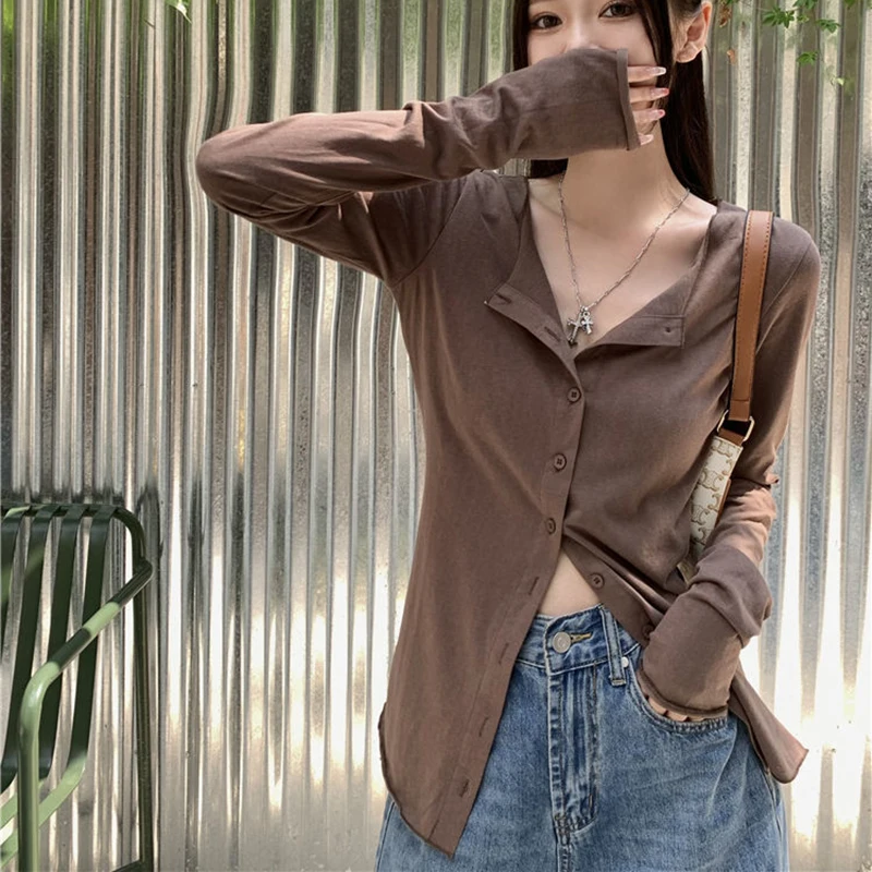 Gidyq Casual Women Coffee Color T Shirts Fashion All Match Female Button Y2K Long Sleeve Tops Harajuku Slim Korean Tees