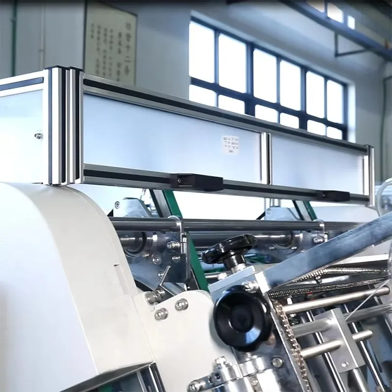 Automatic Take Away Hamburger Paper Boxes Forming Machine Triangle Pizza Box Erecting Making Machine