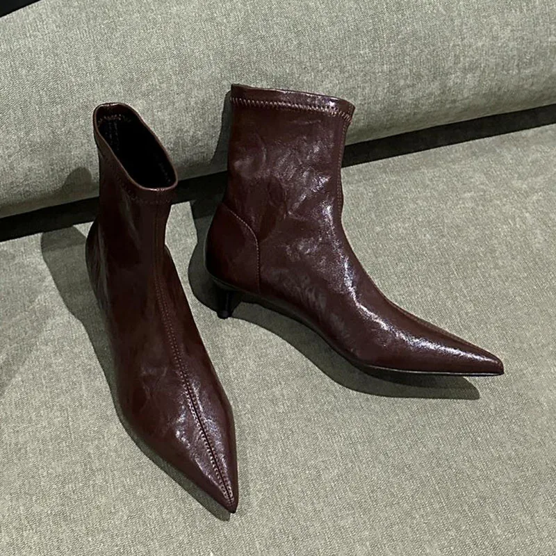 

2025 Winter New Brand Women Ankle Boots Fashion Pointed Toe Slip On Short Black White Boots Thin Low Heel Dress Chelsea Boots