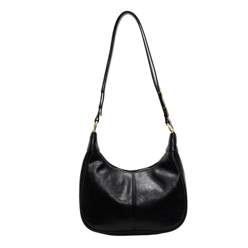 

Women's Shoulder Bag Crafted From Quality Leather With Classic Details And Casual Style​