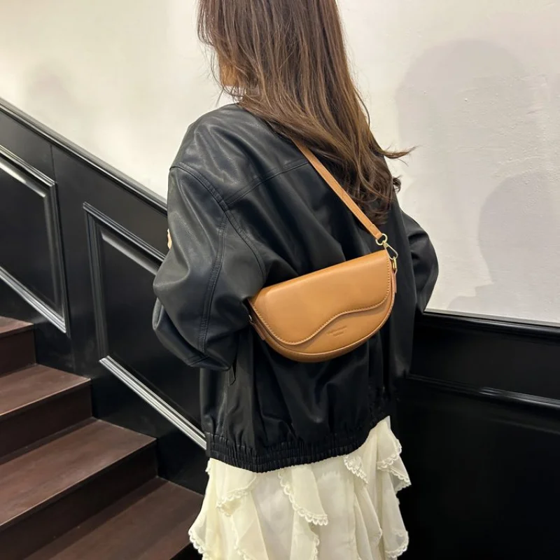 

Fashionable Women's Handbag Leather Shoulder Bag Luxury Brand Famous Designer Classic Elegant With Pockets