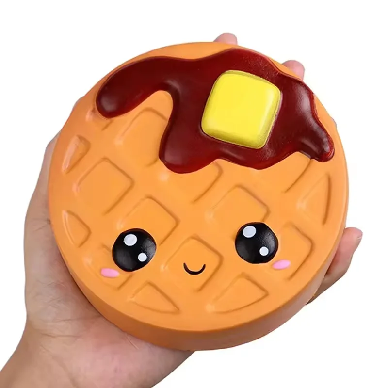 Jumbo Expression Schokoladenkuchen Squishy mit Creme-Duft, langsam aufsteigendes Stressabbau-Spielzeug, PU-Simulations-Quetschspielzeug 11,5*4 CM