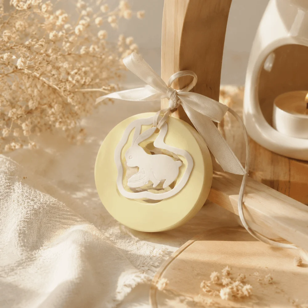Non-fire Hanging Aromatherapy Rabbit Pendant Scented Car Fragrance Diffuser Fragrance Of Osmanthus Plaster Wardrobe Aromatherapy