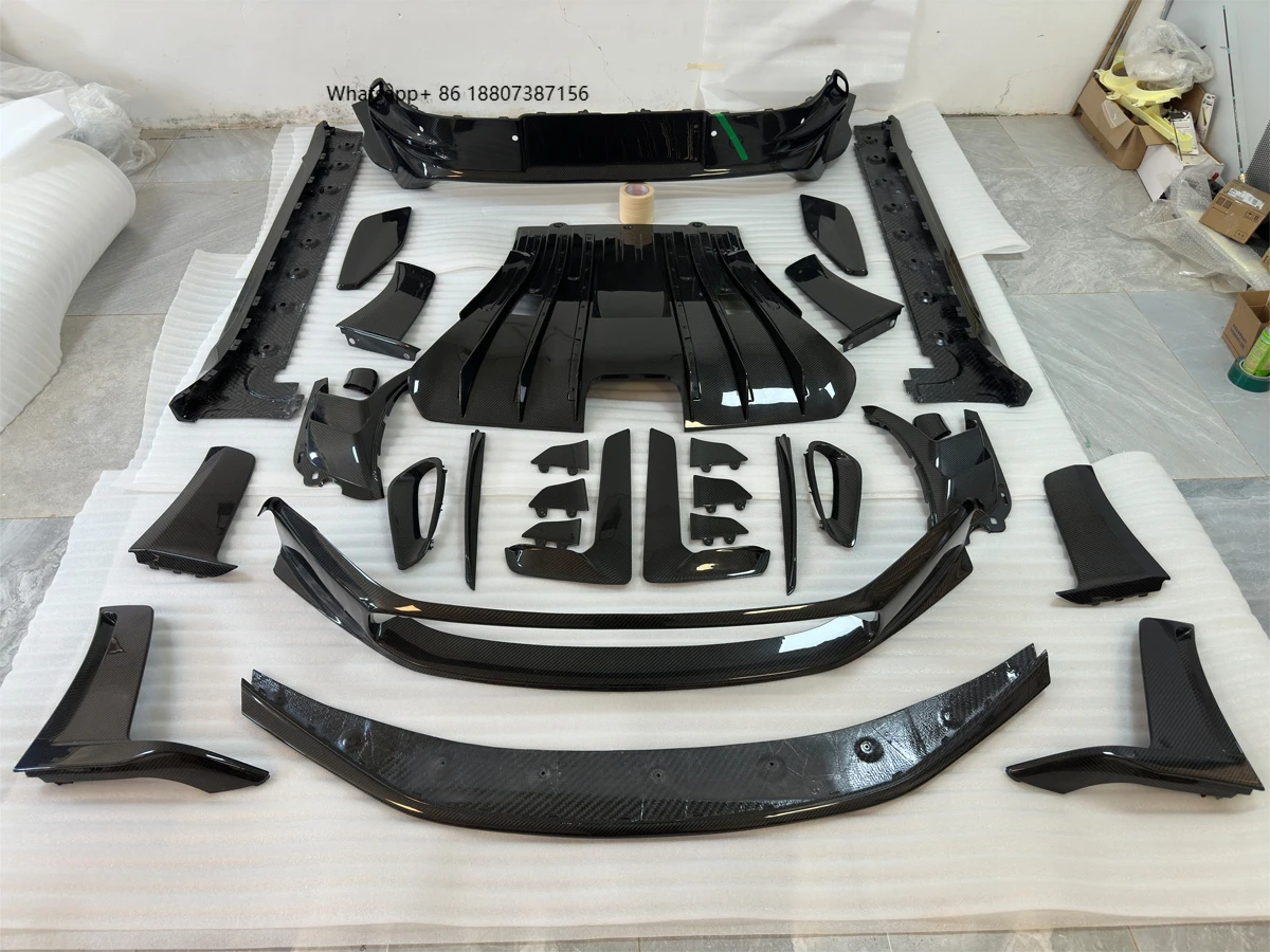 

992 GT3 RS OEM Style Side Skirt Wind Knife Dry Carbon Fiber Body Kit Automotive Accessories for 911 GT3 RS