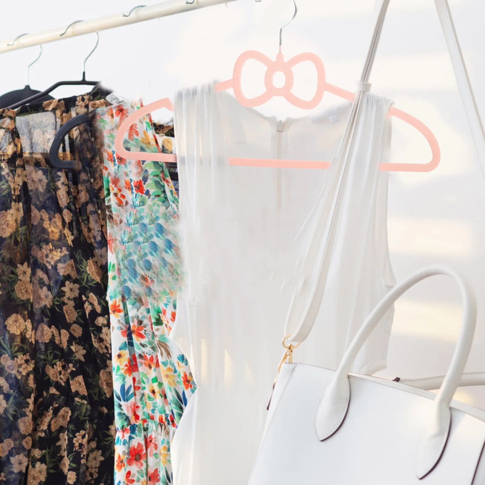 

10 pcs Design Non-Slip Clothing For Coat Shirt Dress Non-Slip Clothes Hangers Pants Sturdy Closet Storage Hangers