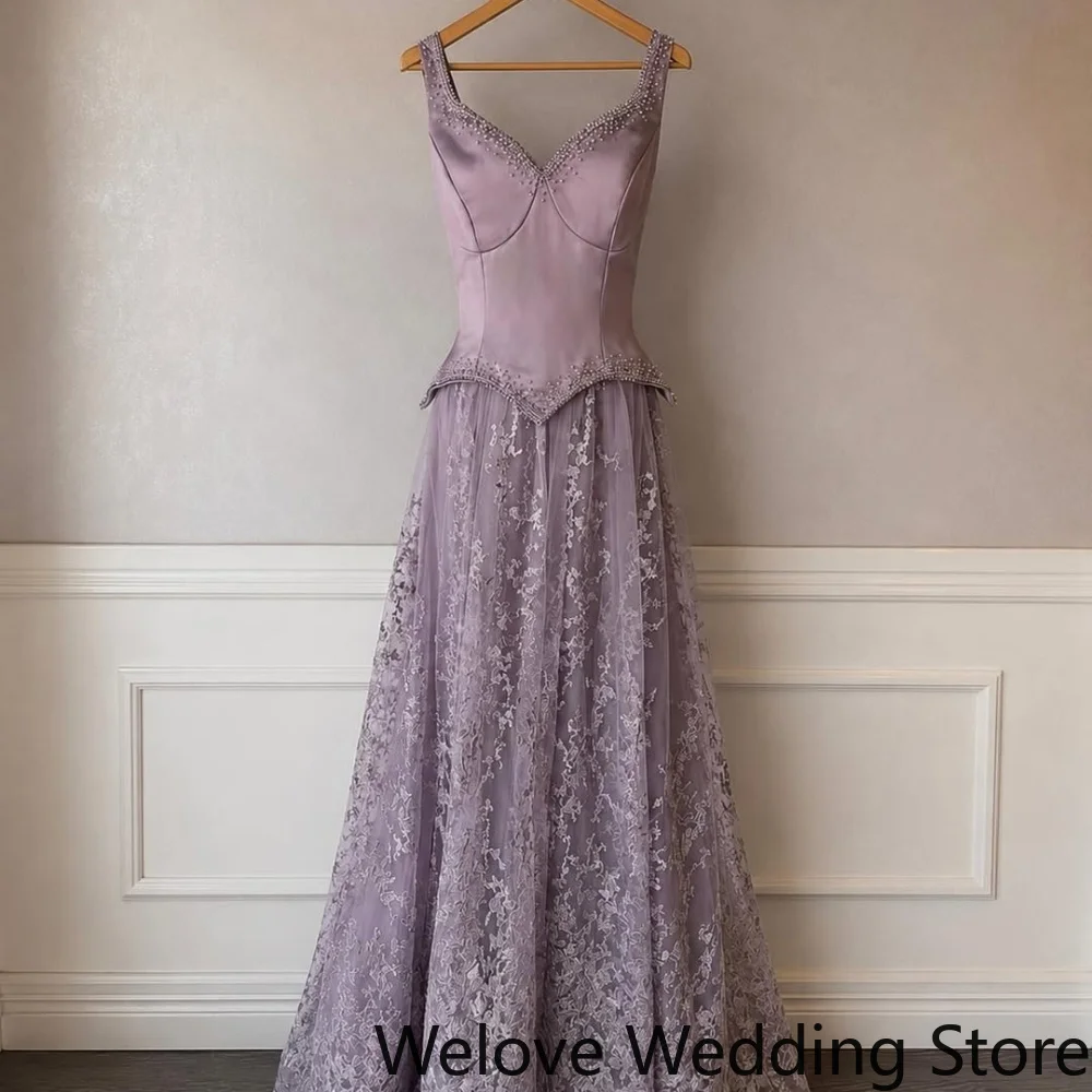 Customized Elegant Evening Gown Featuring A Sweetheart Neckline, Structured Corset Bodice, Beaded Lace Appliques