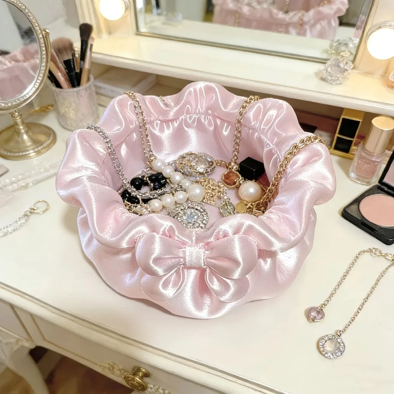 Aesthetic Flower Bow Organizer Box Silk Texture Desktop Pen Holder Cute Makeup Storage & Vanity Decor for Office
