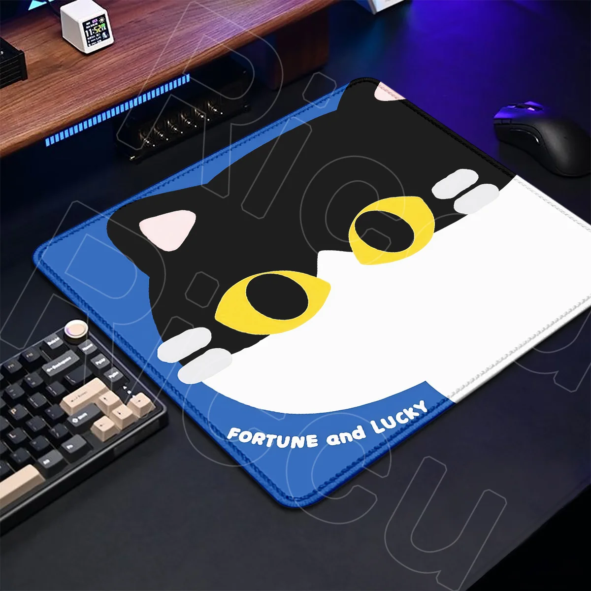 

HD Graffiti Cat Cute small size Mouse Pad Large Kawaii Desk Mat Computer PC Gamer Non-slip Keyboard Gaming Accessories coaster