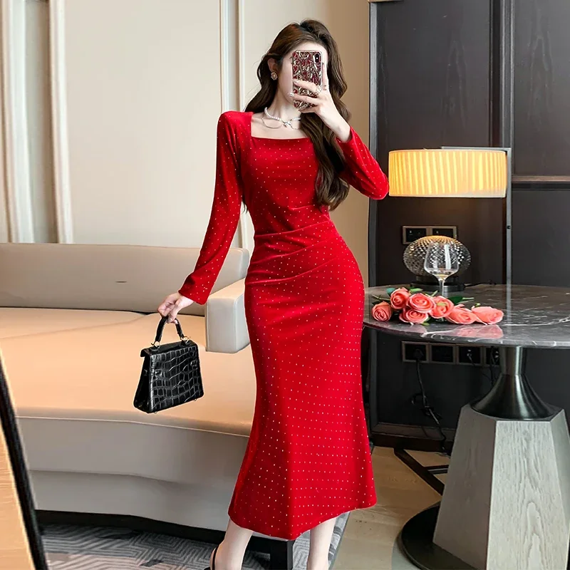 Ofallsis Red Square Neck Long Sleeve Velvet Dress 2024 Autumn New Elegant Hepburn Style Slim Retro French Midi Dresses Female