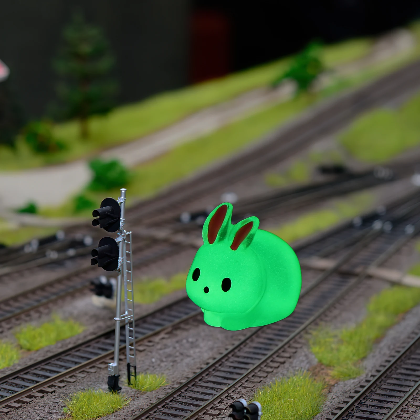 

25Pcs Luminous Rabbit Resin Bunny Decor DIY Creative Desktop Adornment Rabbit Figurines Resin Bunny Decorations