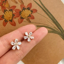 Korean Elegant Five-petaled Flowers Crystal Stud Earrings for Women Summer Wedding Jewelry Accessory Brincos Wholesale Gift