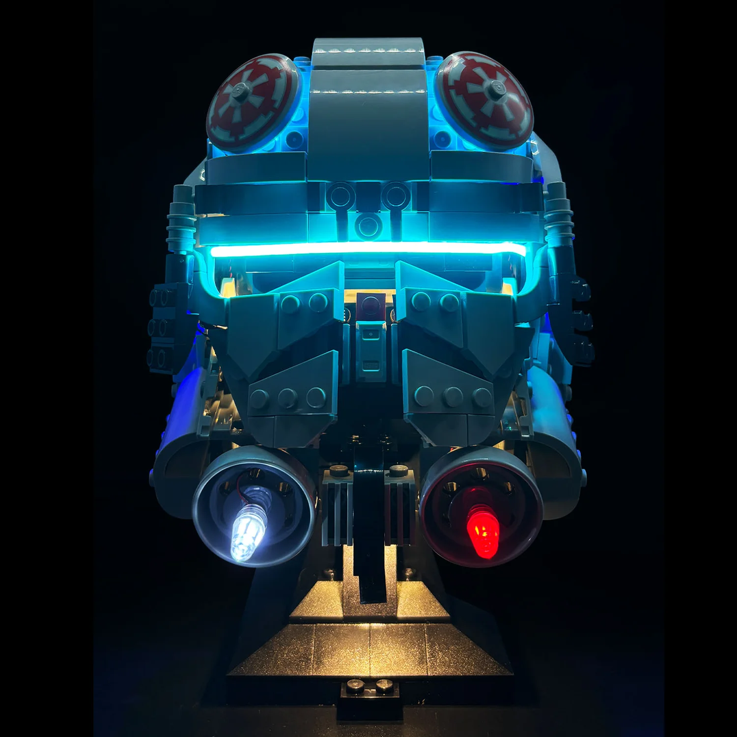 ชุดไฟ LED ใช้งานร่วมกับ Lego 75429 at-at Driver Helmet Building Blocks (ไม่รวมอิฐรุ่น)